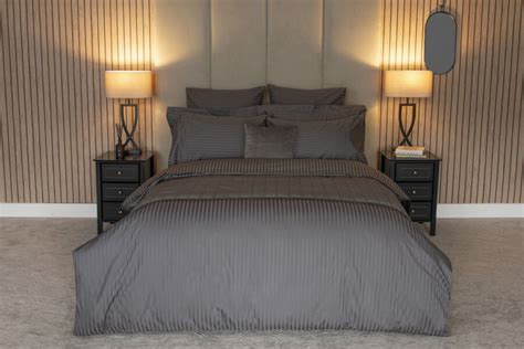 Belledorm Hotel Suite 540 Thread Count Satin Stripe Charcoal Duvet Cover Set